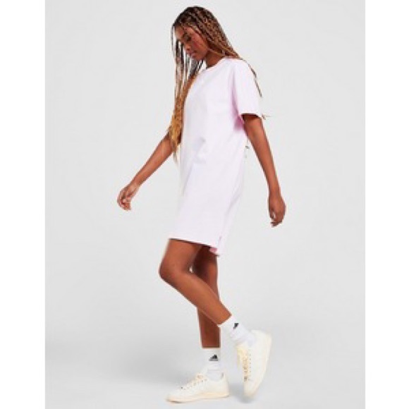 Adidas tennis tee. Subtle three stripe styling on the sleeve. - Picture 3 of 3